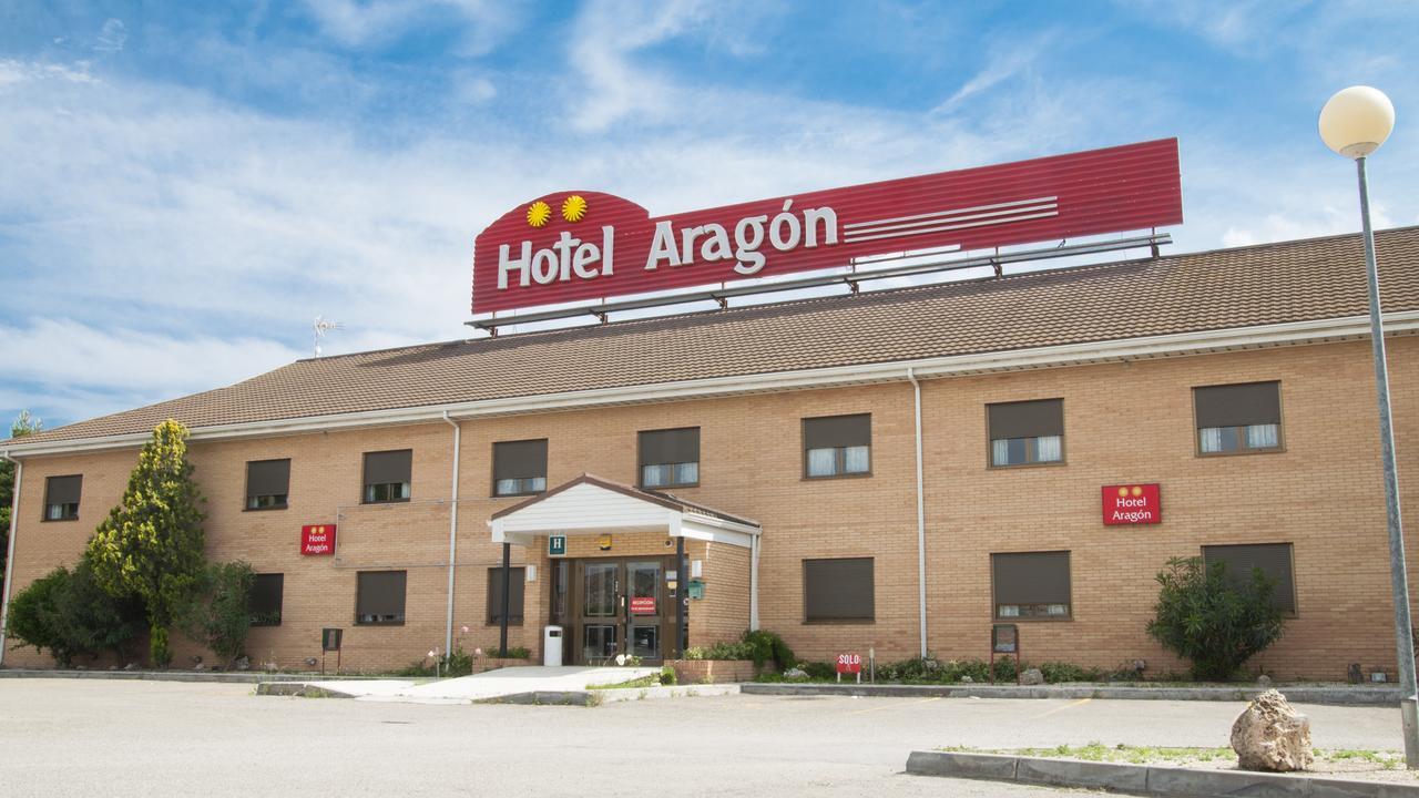 Hotel Aragon La Puebla De Alfinden Exterior foto